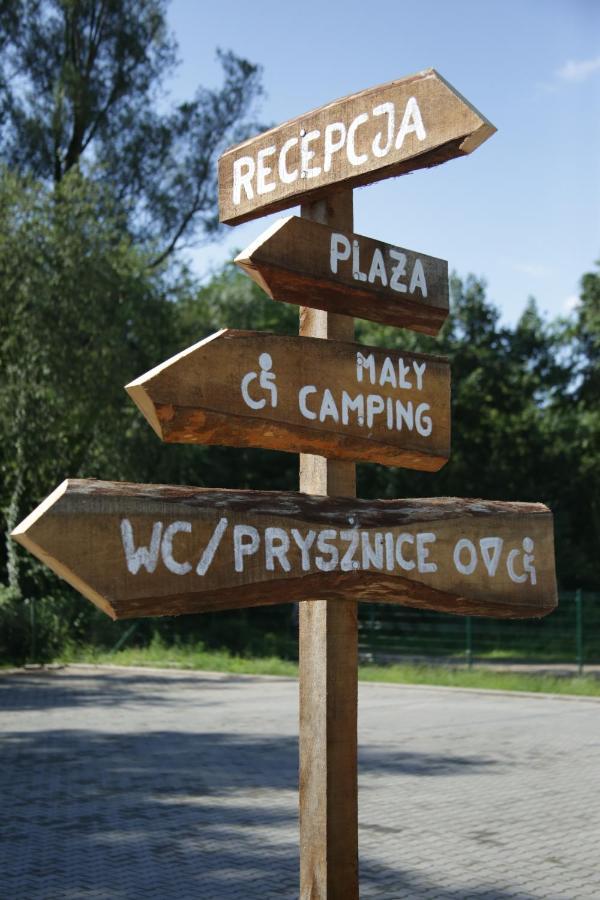 Camping Oaza Blonie Kornik Domki Standard Plus - 3 Pokoje Exterior photo