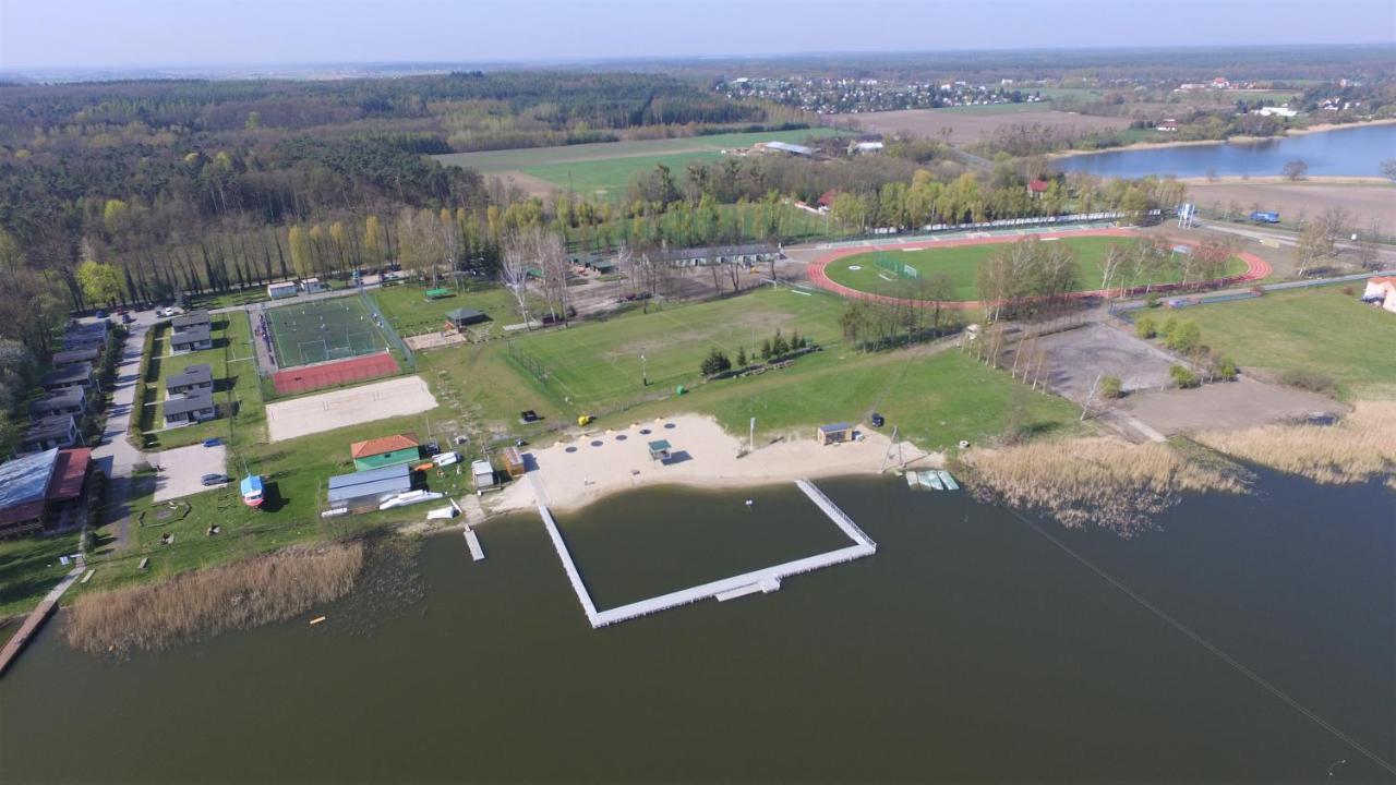 Camping Oaza Blonie Kornik Domki Standard Plus - 3 Pokoje Exterior photo